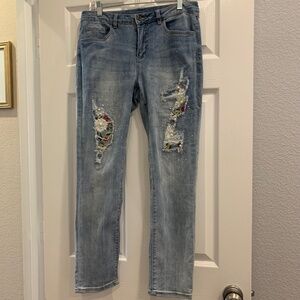 Joseph Ribkoff Women’s Distressed Embroidered Embellished Jeans Size 12